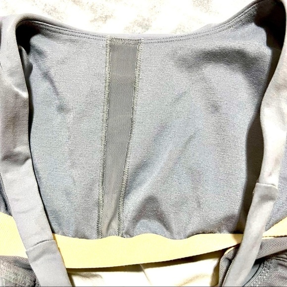 Lululemon Venus Tank in Grey womens size 8 - Picture 10 of 11